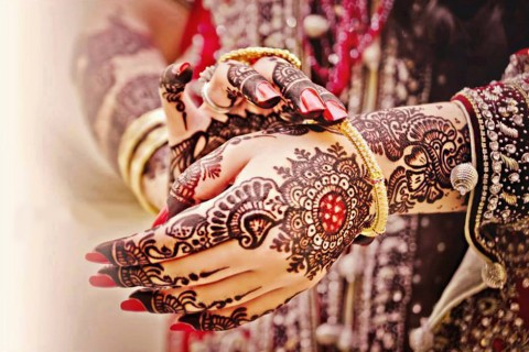 Eye-catching Bridal Mehendi Designs for Your Wedding