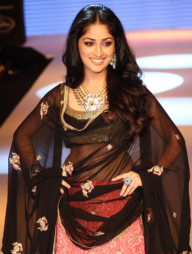 Wedding Jewellery worn by Bollywood Actresses 