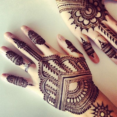 Arabic Mehendi Designs Inspired by Minimalist Theme, Arabic Bridal Mehendi